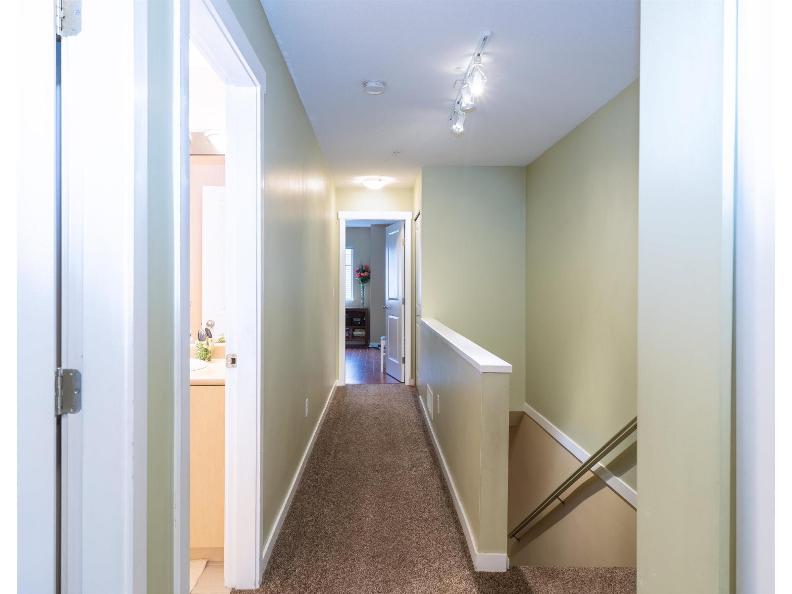 84 12711 64 AVENUE, Surrey