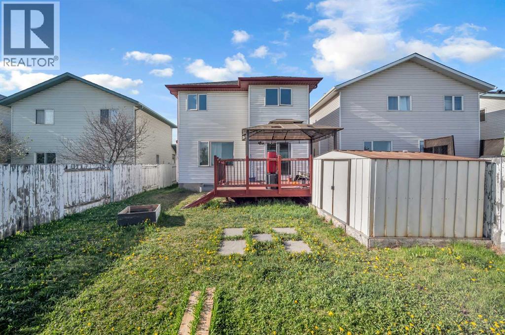 Single Family House for Sale in  Douglas Ridge Circle SE Douglasdale/Glen Calgary 