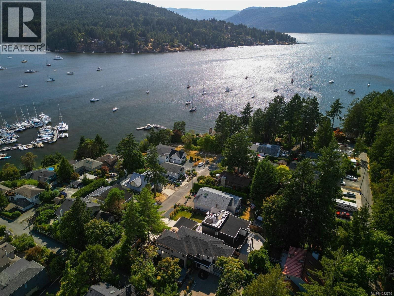  7221 Peden Lane, Central Saanich