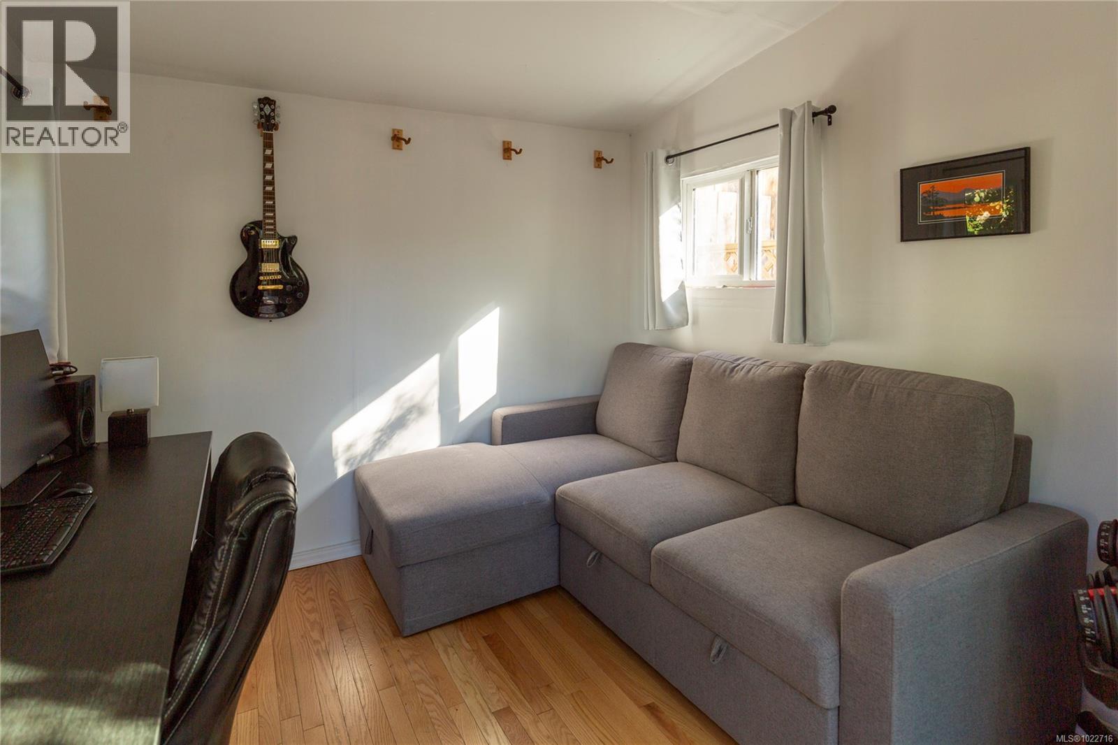 948 Mason St, Victoria