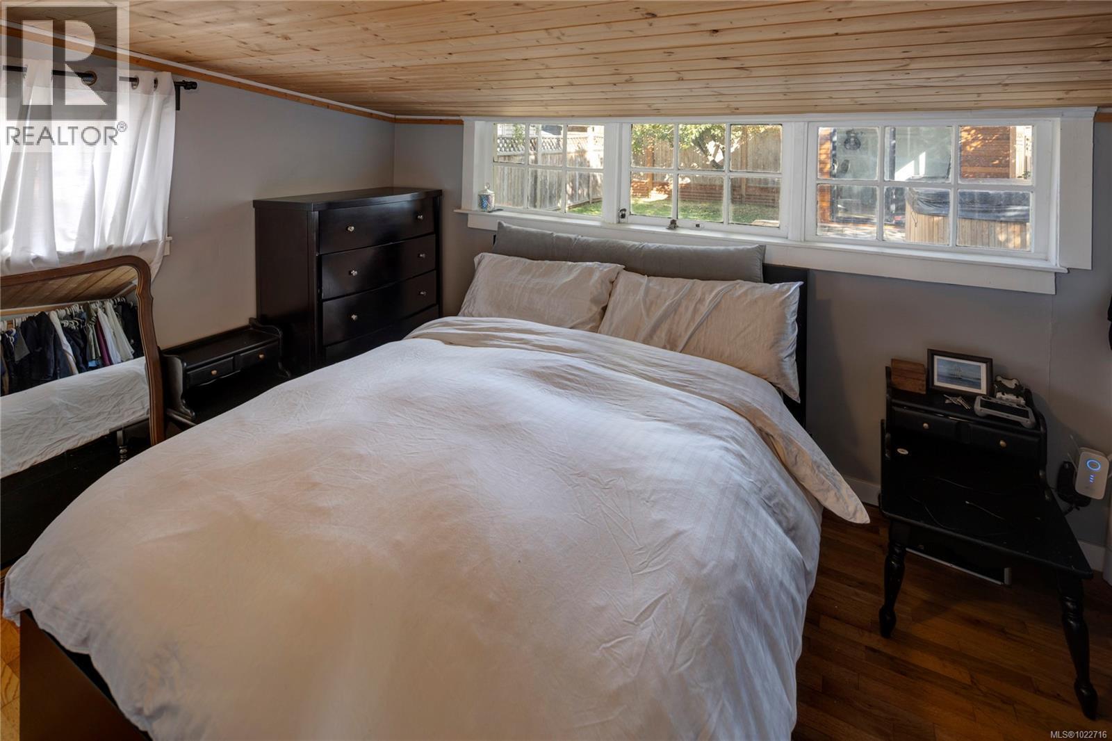 948 Mason St, Victoria