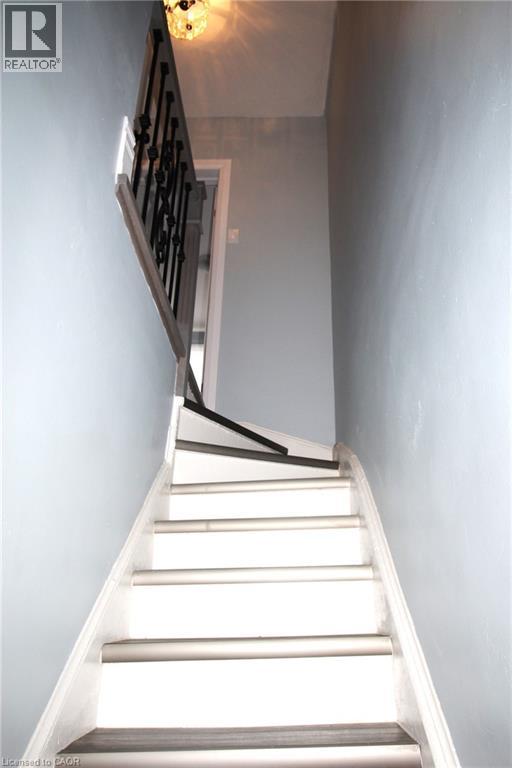 19 EMERALD STREET N - 14