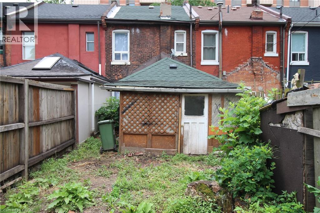 19 EMERALD STREET N - 27
