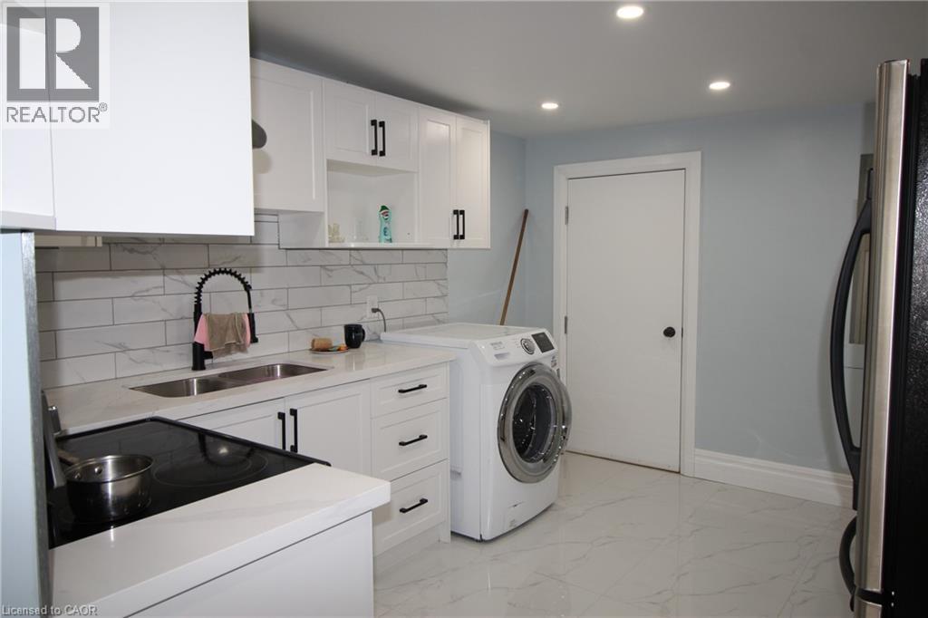 19 EMERALD STREET N - 9