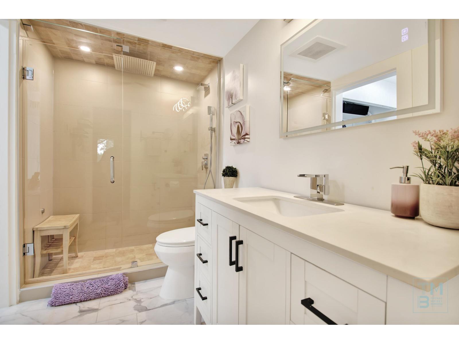 213 19721 64 AVENUE, Langley