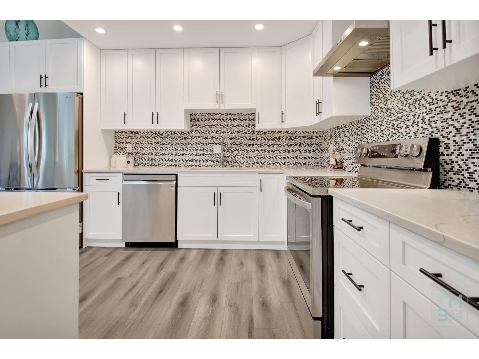 213 19721 64 AVENUE, Langley