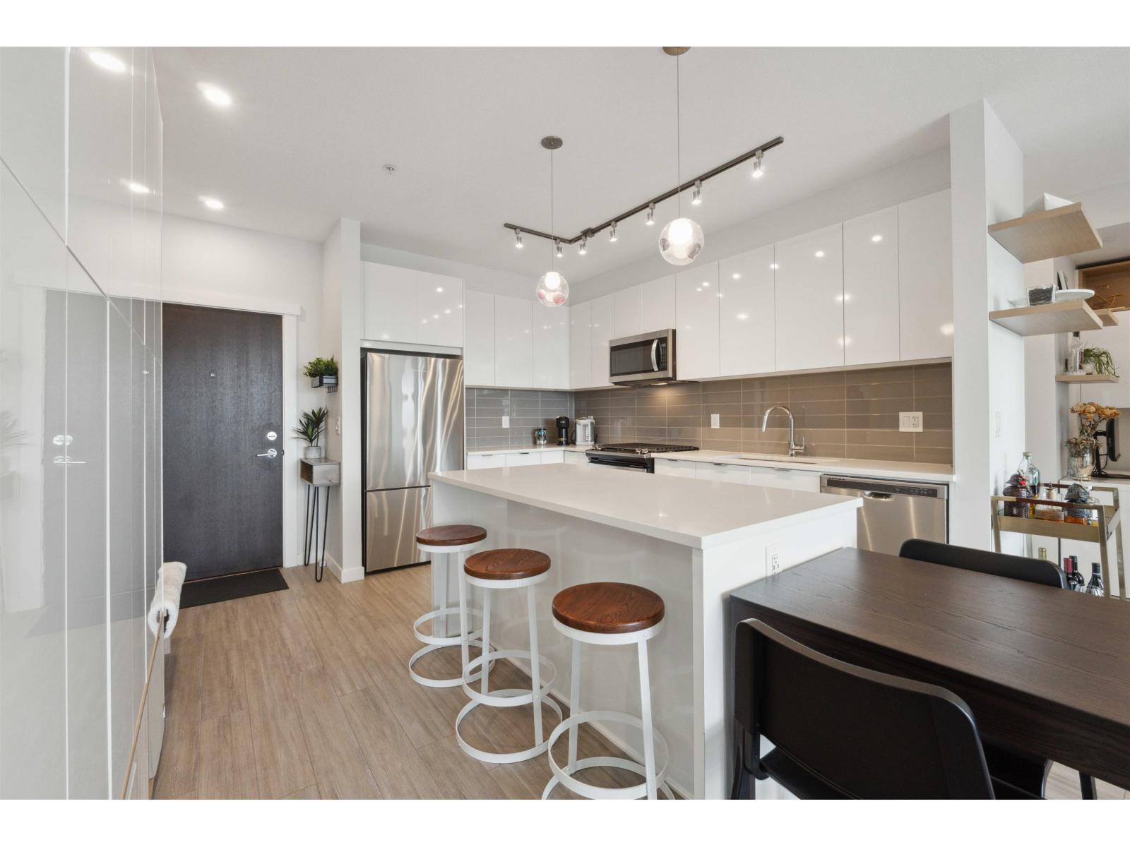 C520 8150 207 STREET, Langley