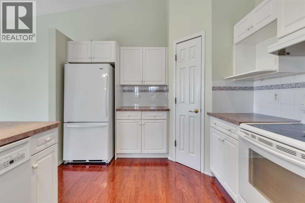 Single Family House for Sale in  Valley Ridge Heights NW Valley Ridge Calgary 