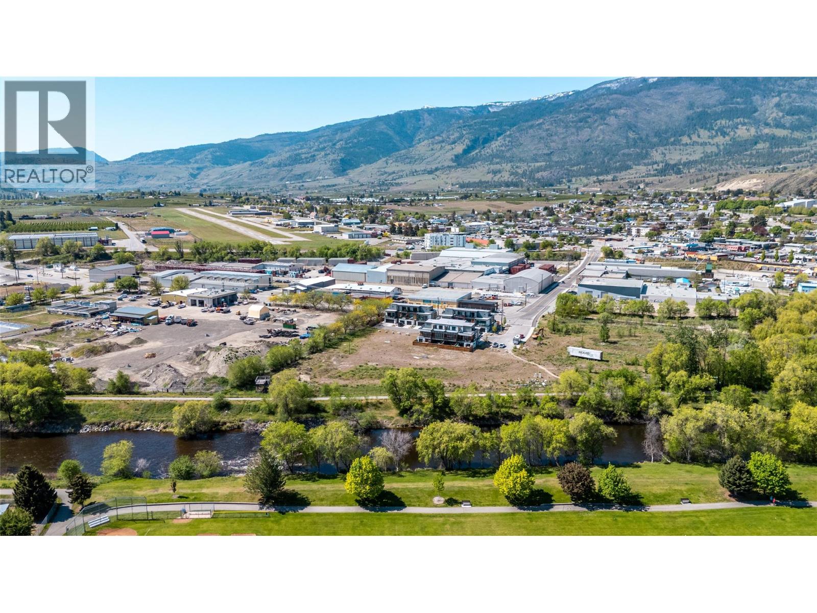 5995 Sawmill Road, Oliver