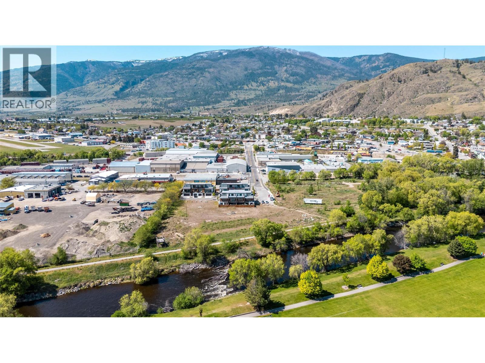 5995 Sawmill Road, Oliver