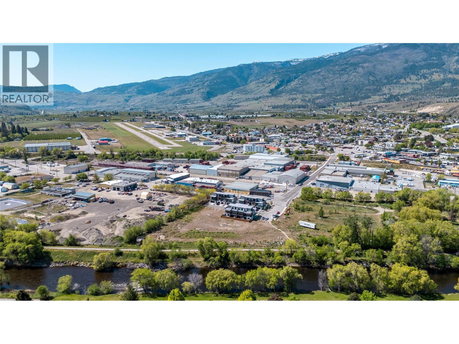 5995 Sawmill Road, Oliver