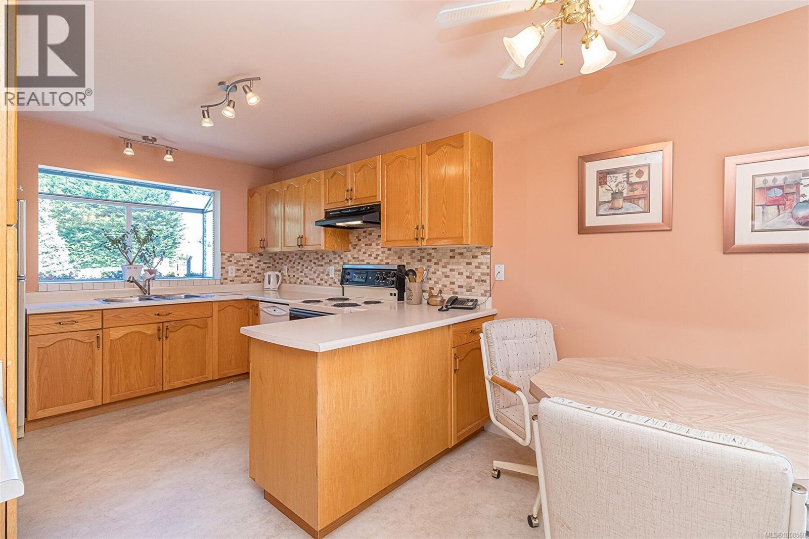 537 Fairways Pl, Cobble Hill