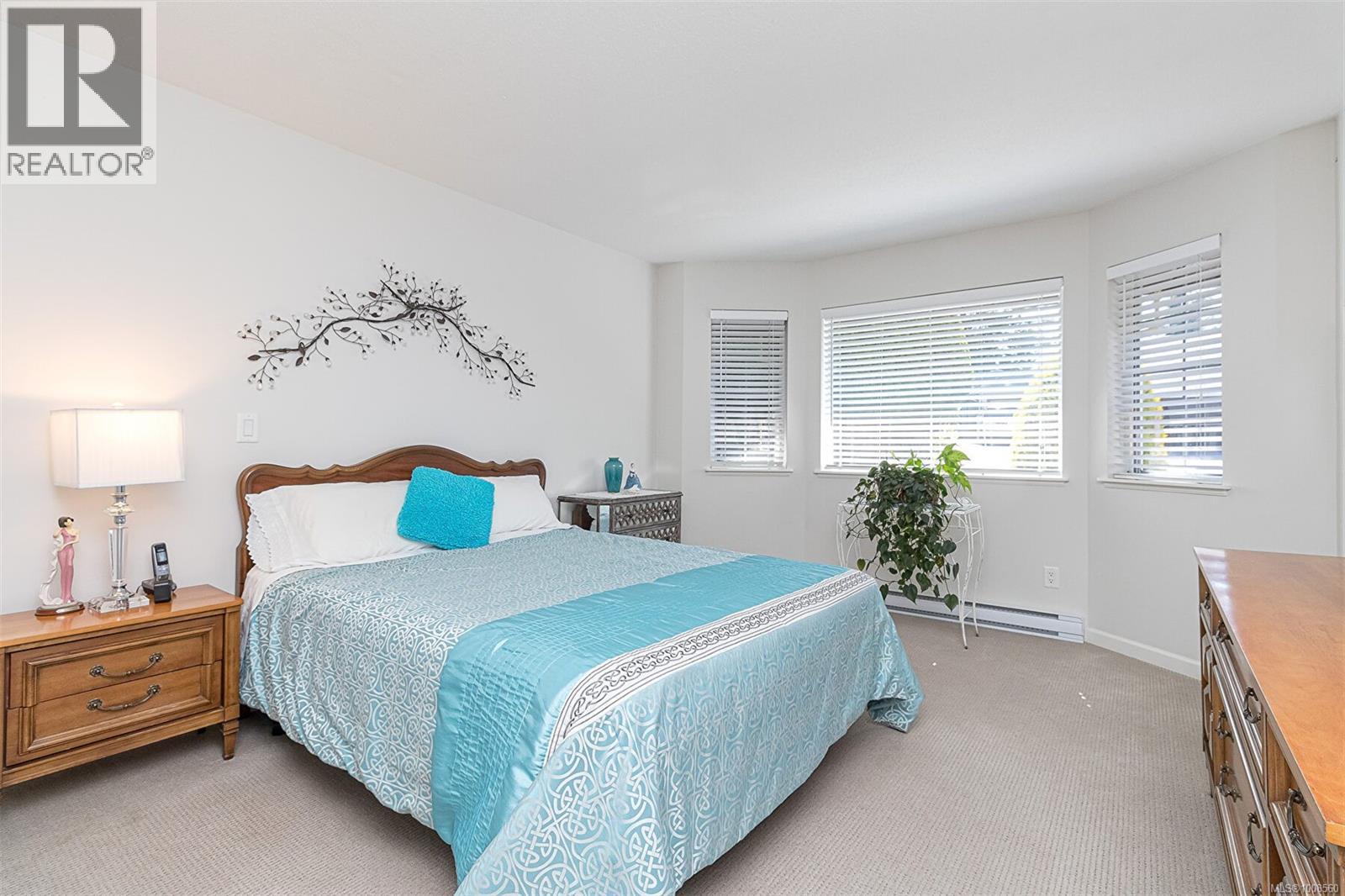 537 Fairways Pl, Cobble Hill