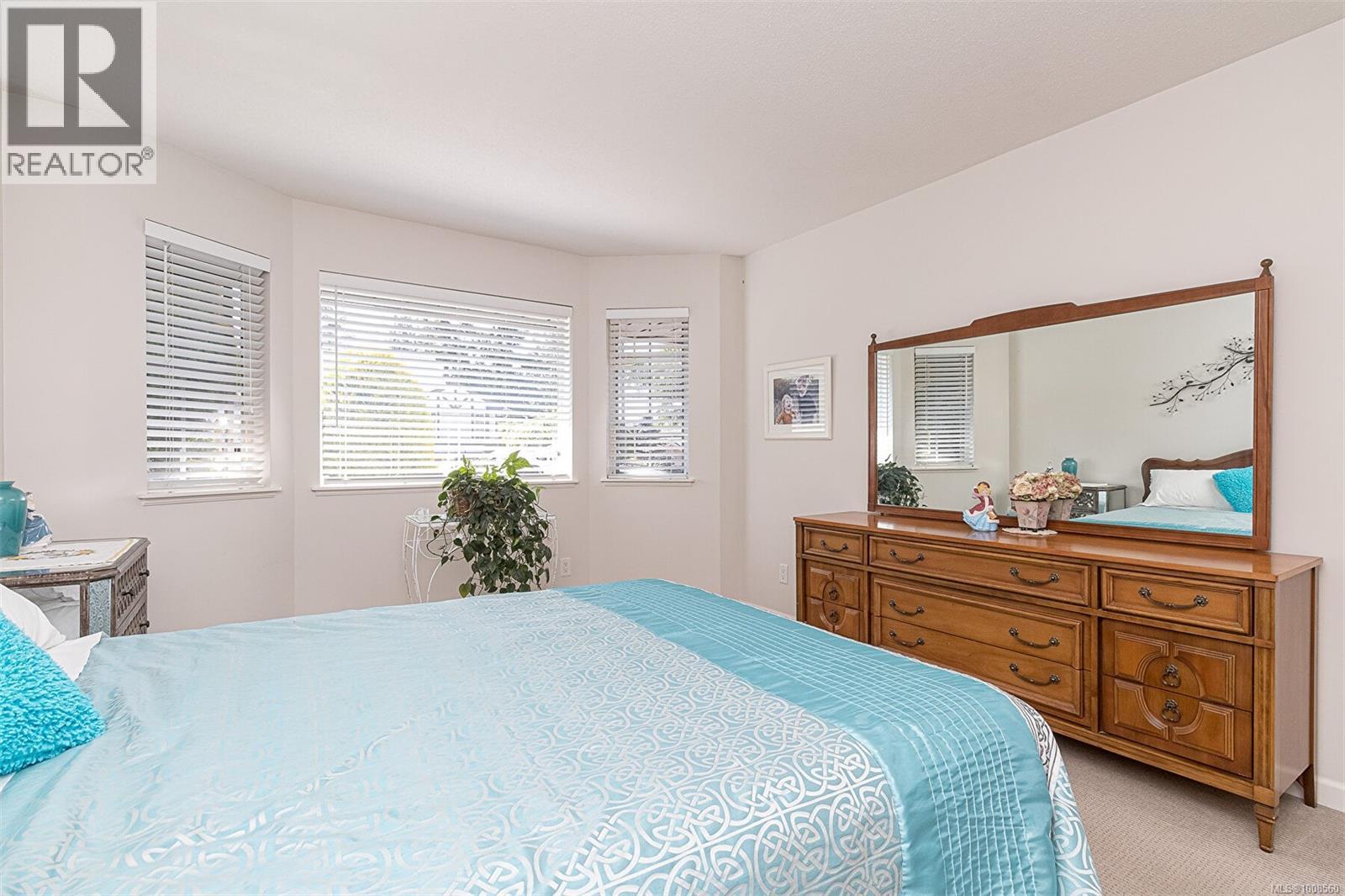 537 Fairways Pl, Cobble Hill