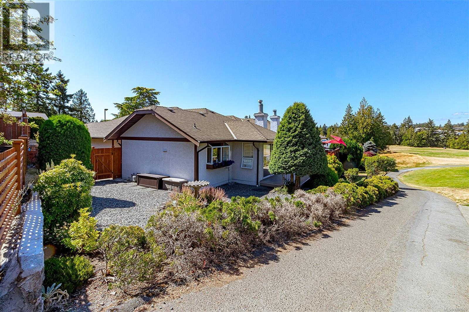 537 Fairways Pl, Cobble Hill