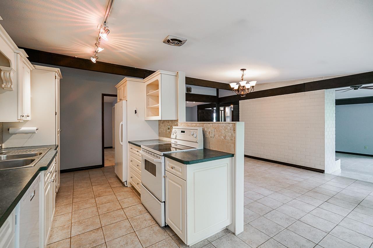 24733 16 AVENUE, Langley