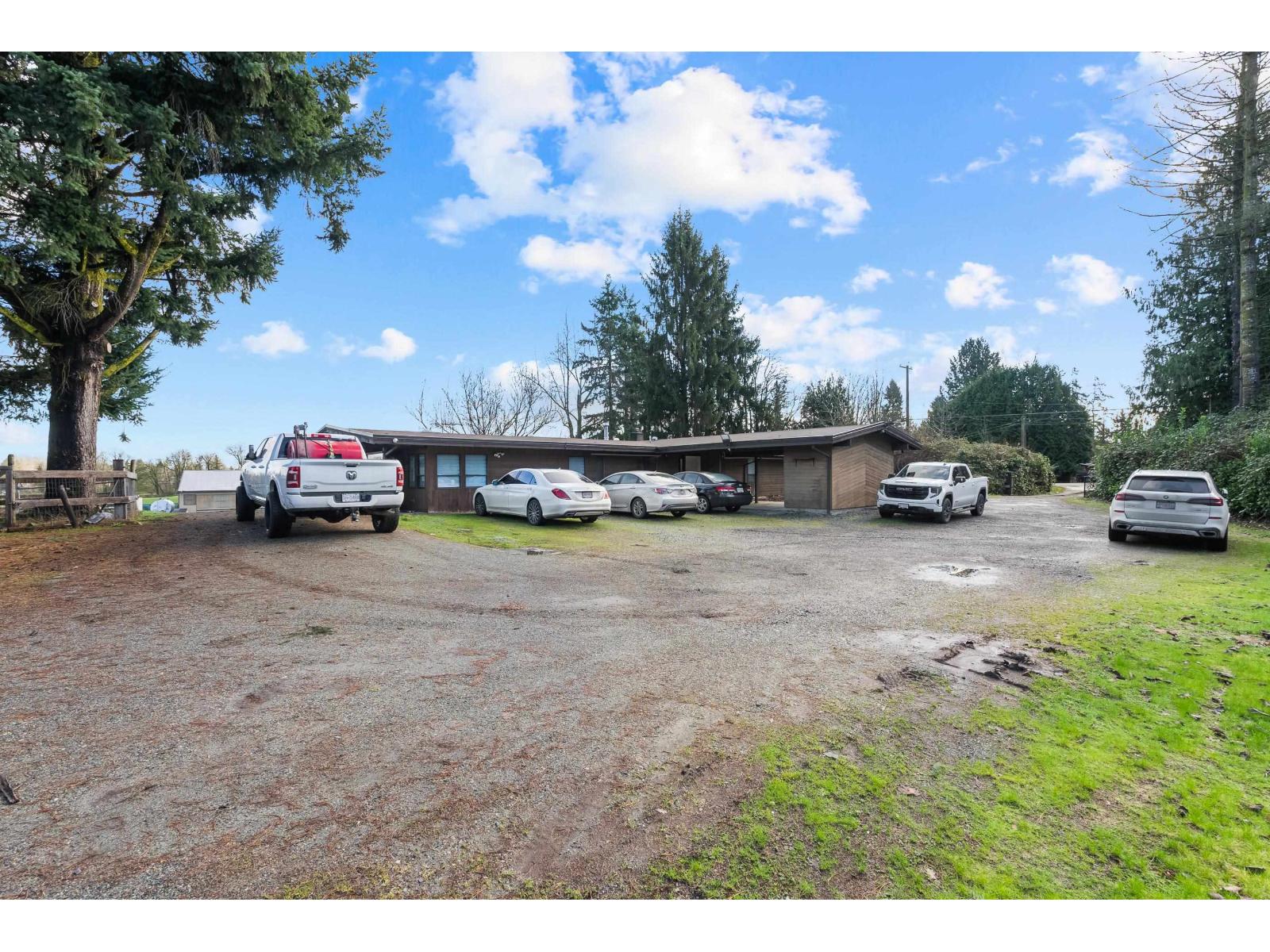 24733 16 AVENUE, Langley