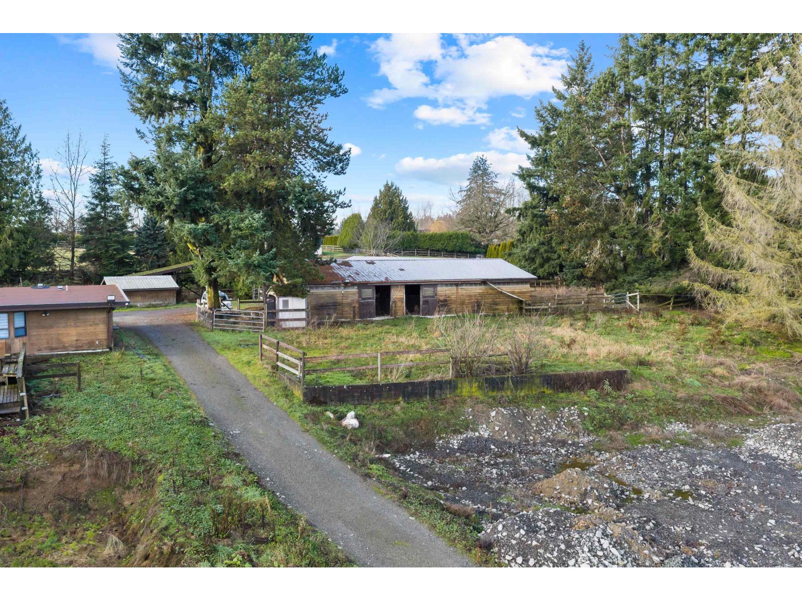 24733 16 AVENUE, Langley