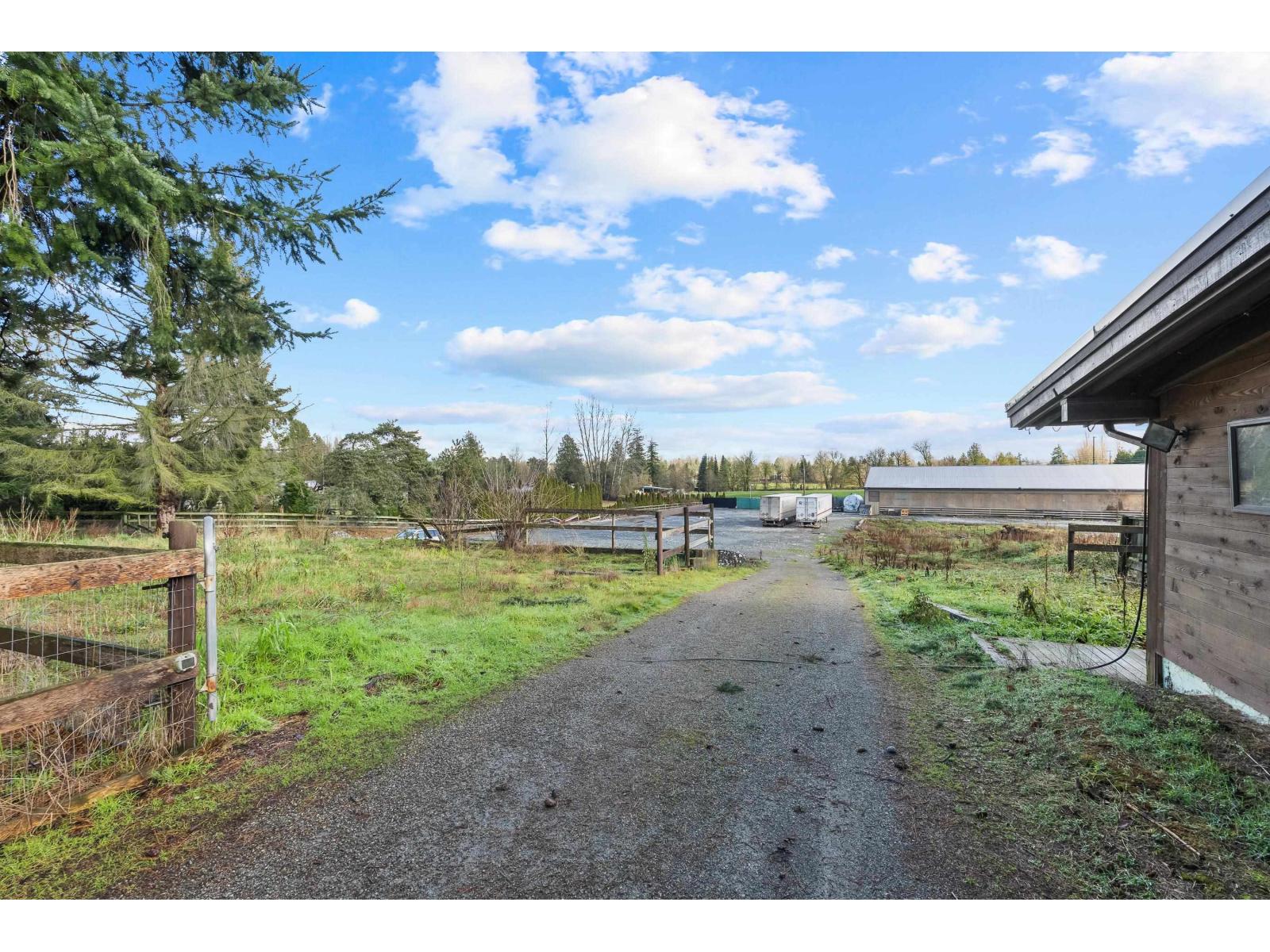 24733 16 AVENUE, Langley