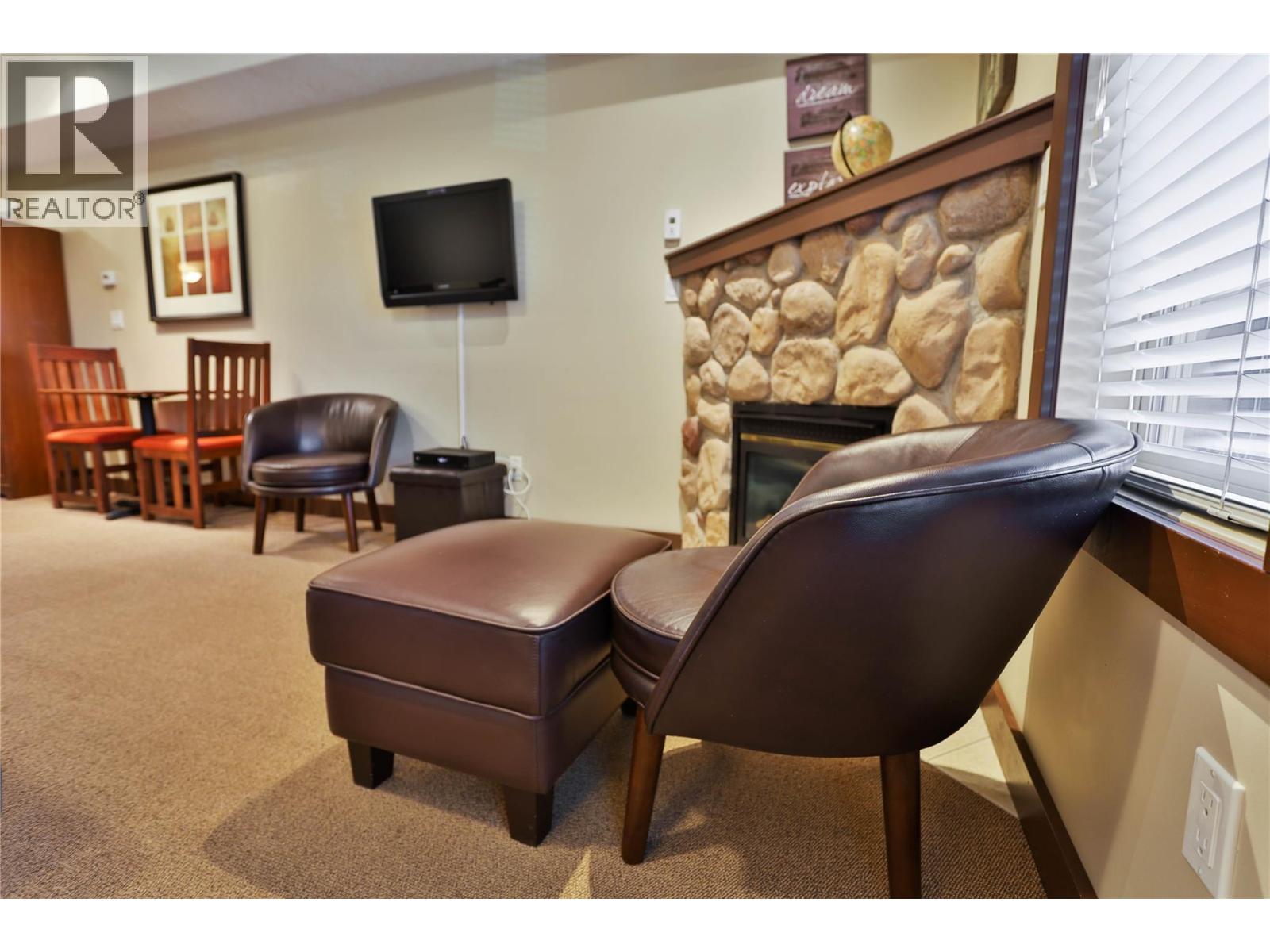 1500 MCDONALD Avenue Unit# 305, Fernie