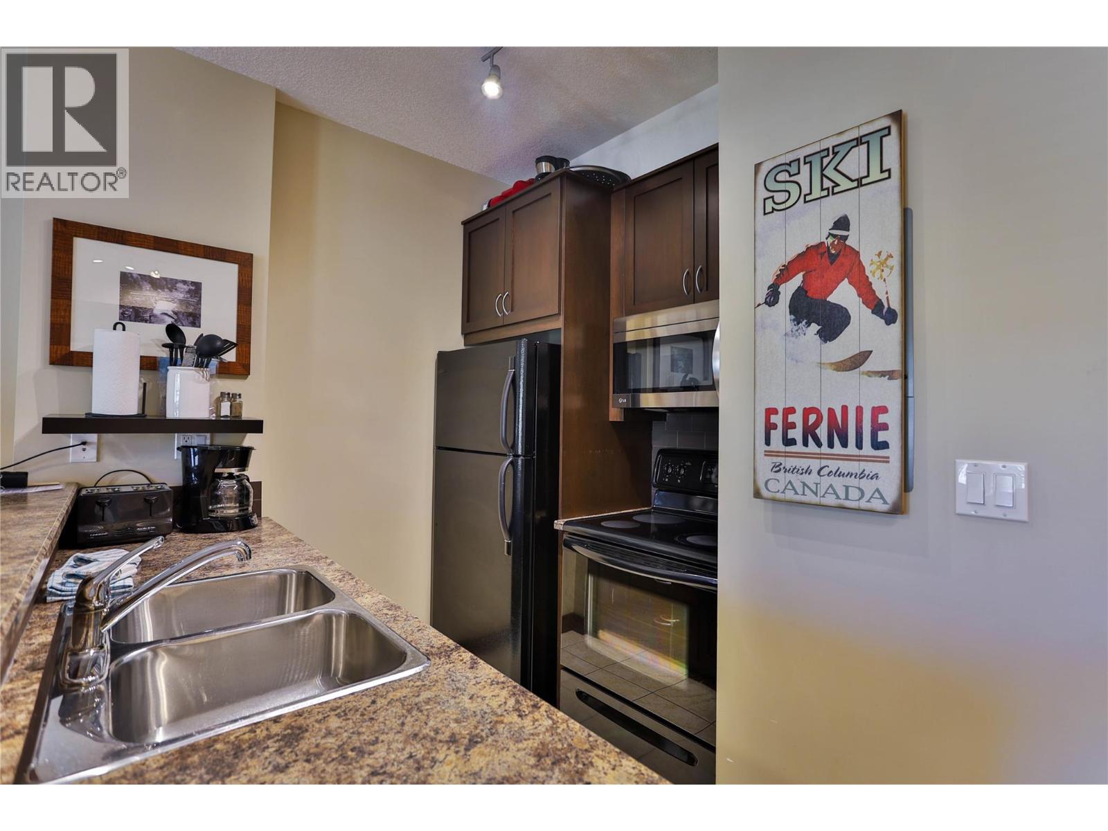 1500 MCDONALD Avenue Unit# 305, Fernie