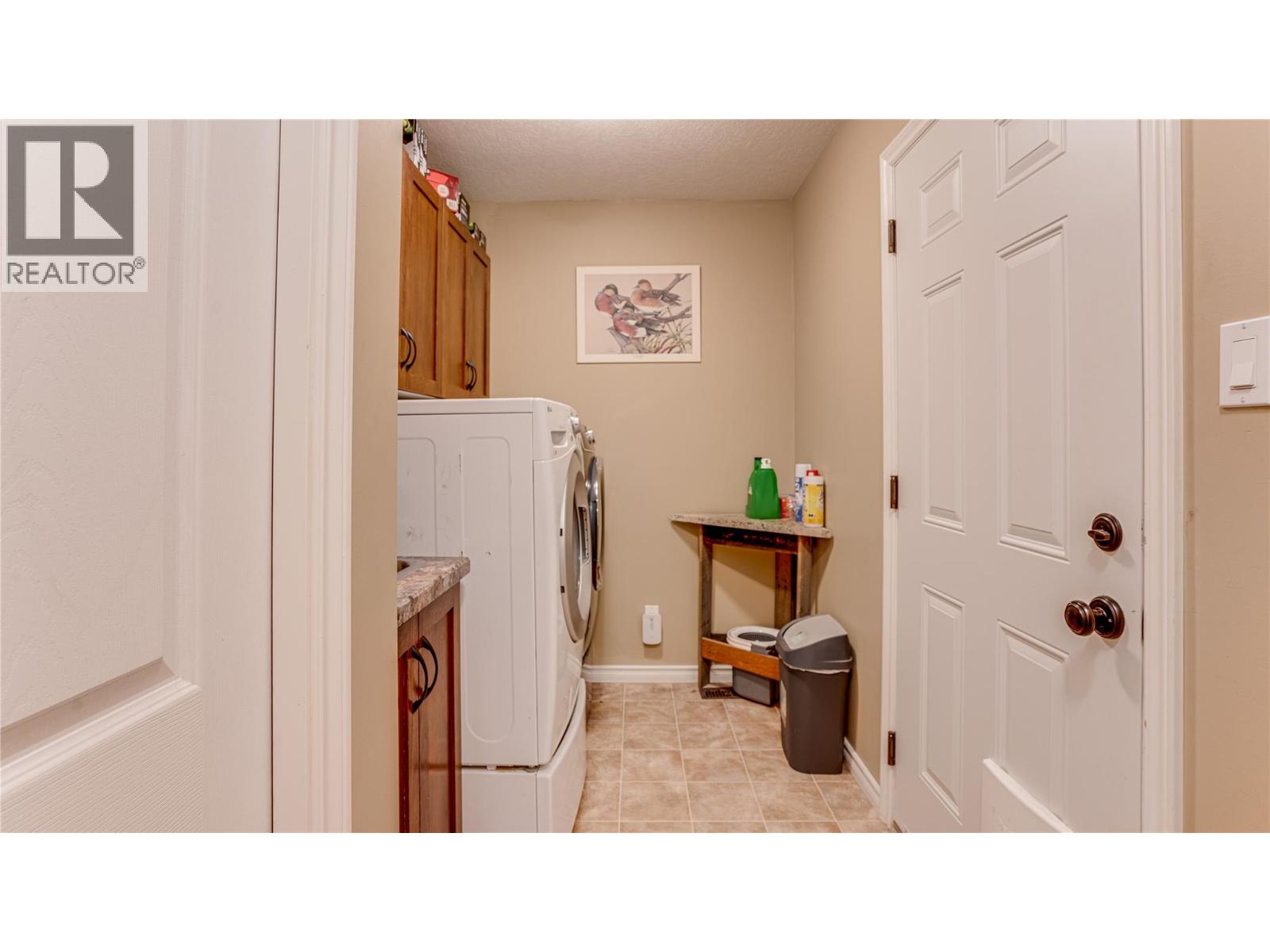 5648 Lynes Road, Falkland