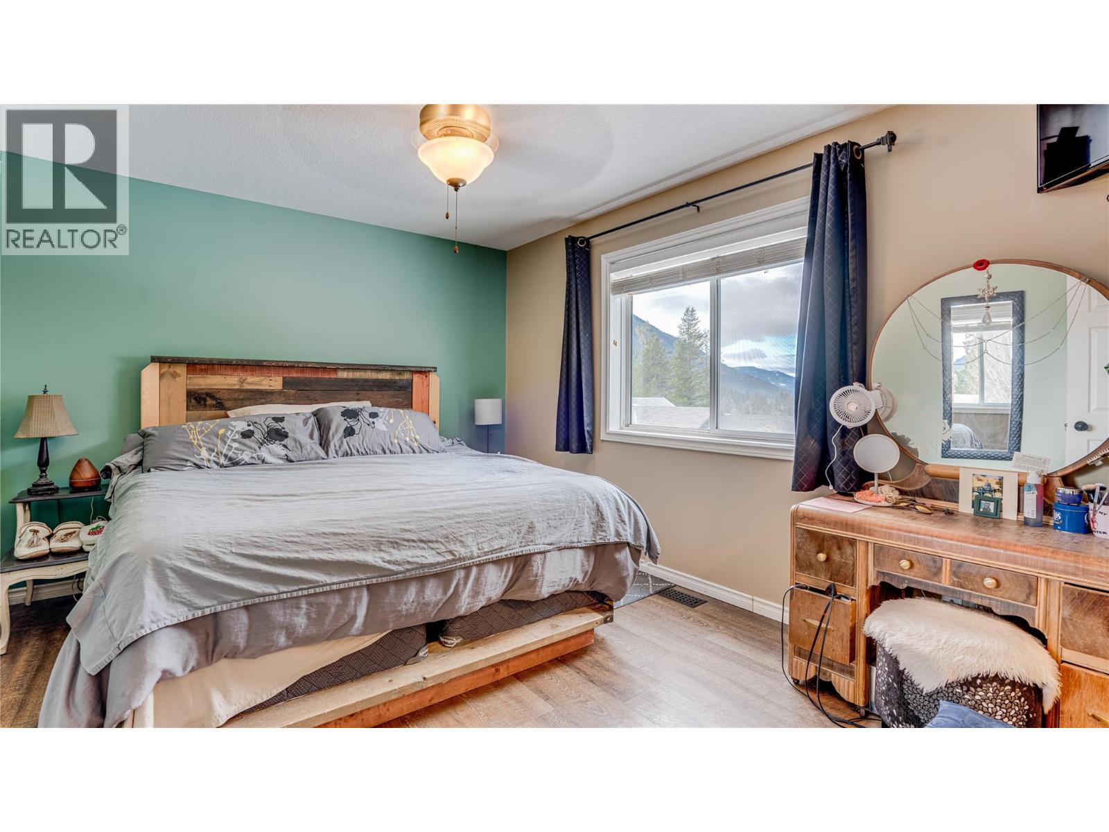 5648 Lynes Road, Falkland