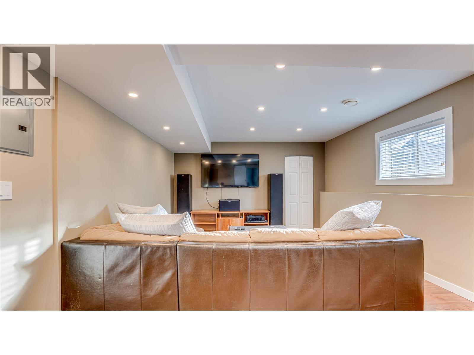 5648 Lynes Road, Falkland