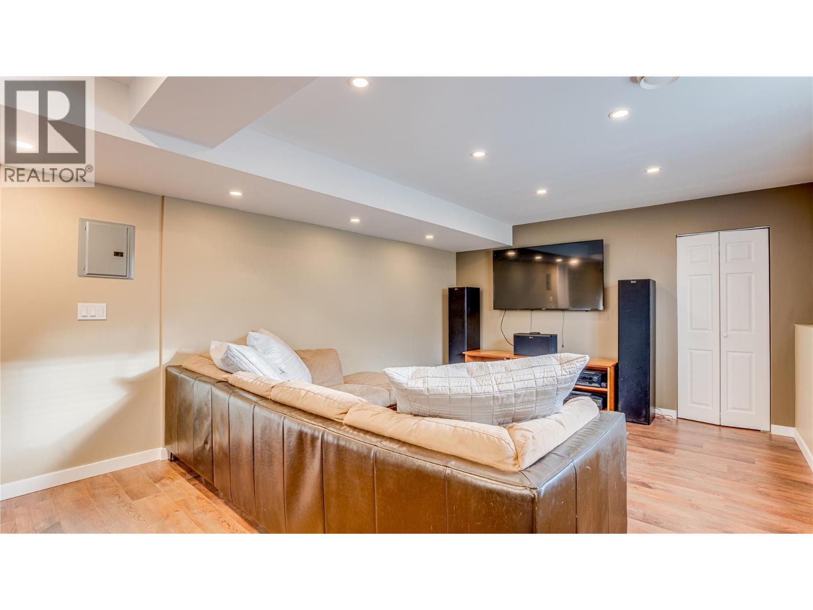 5648 Lynes Road, Falkland