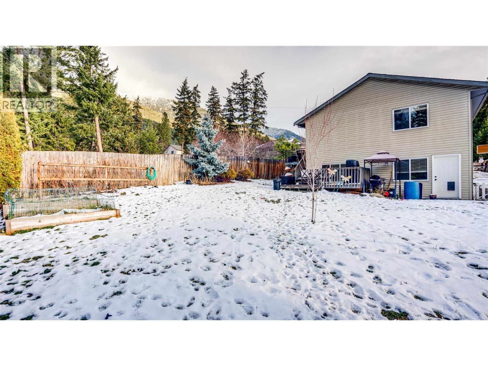 5648 Lynes Road, Falkland