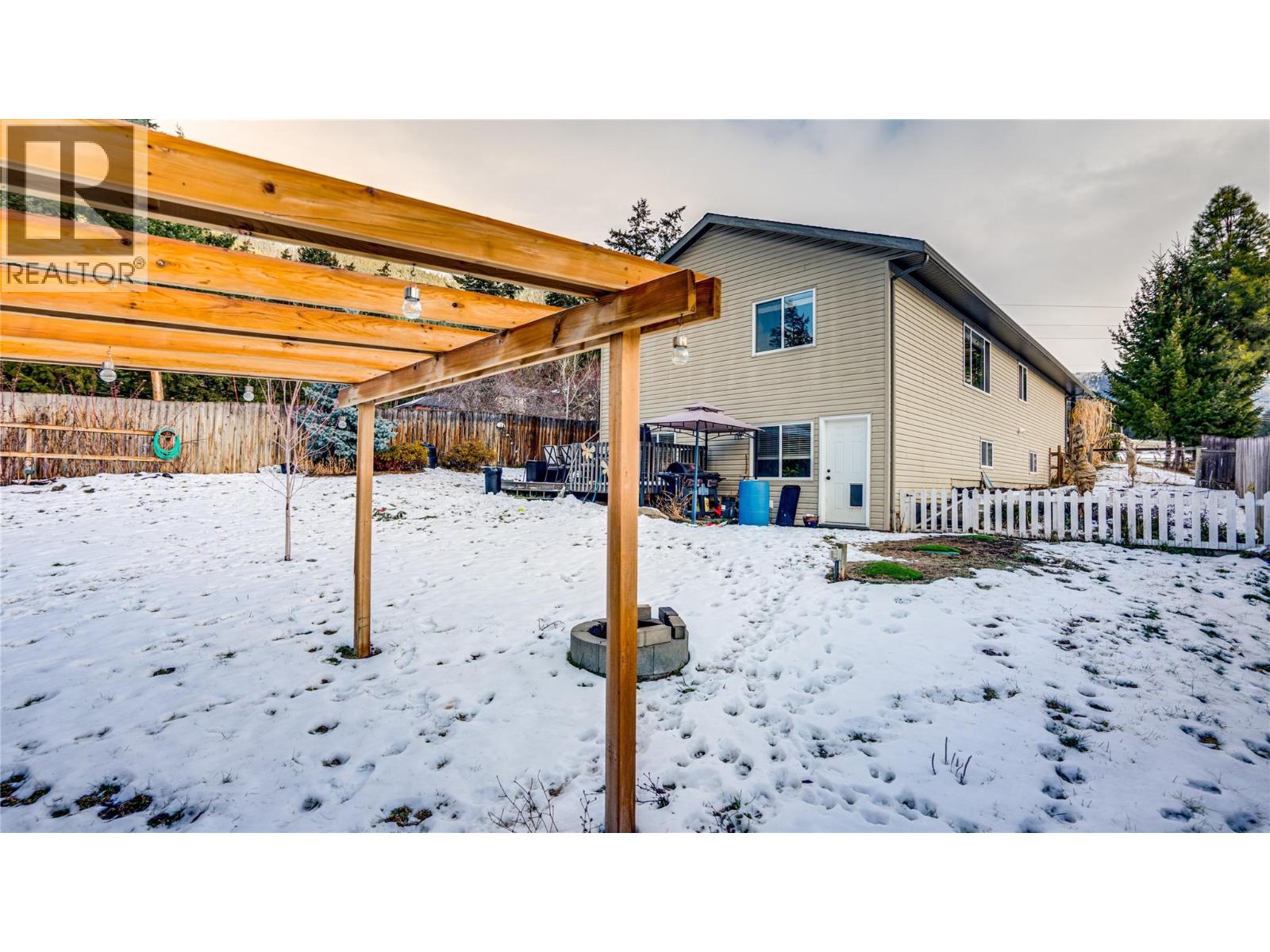 5648 Lynes Road, Falkland