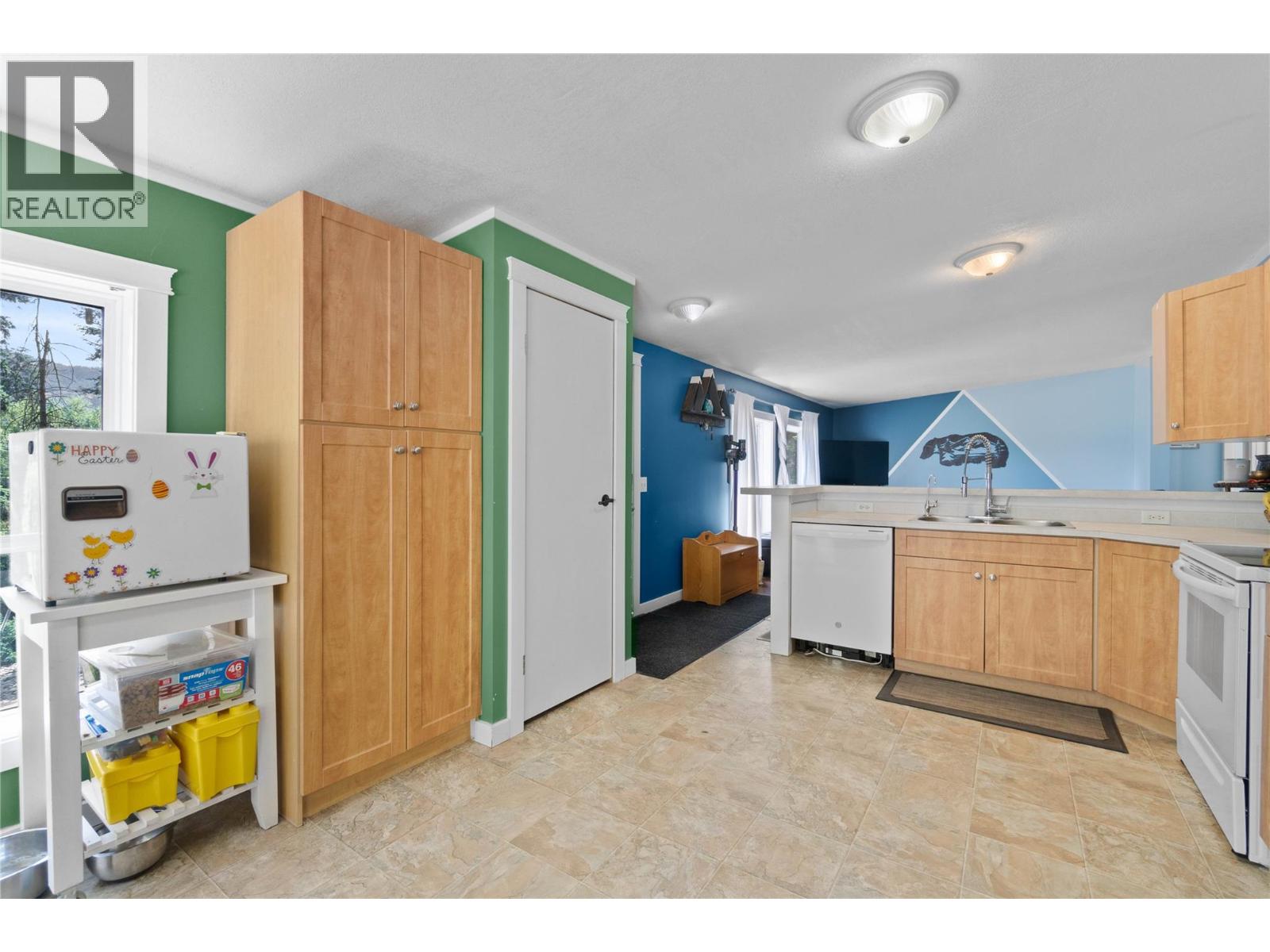  6216 97A Highway, Enderby