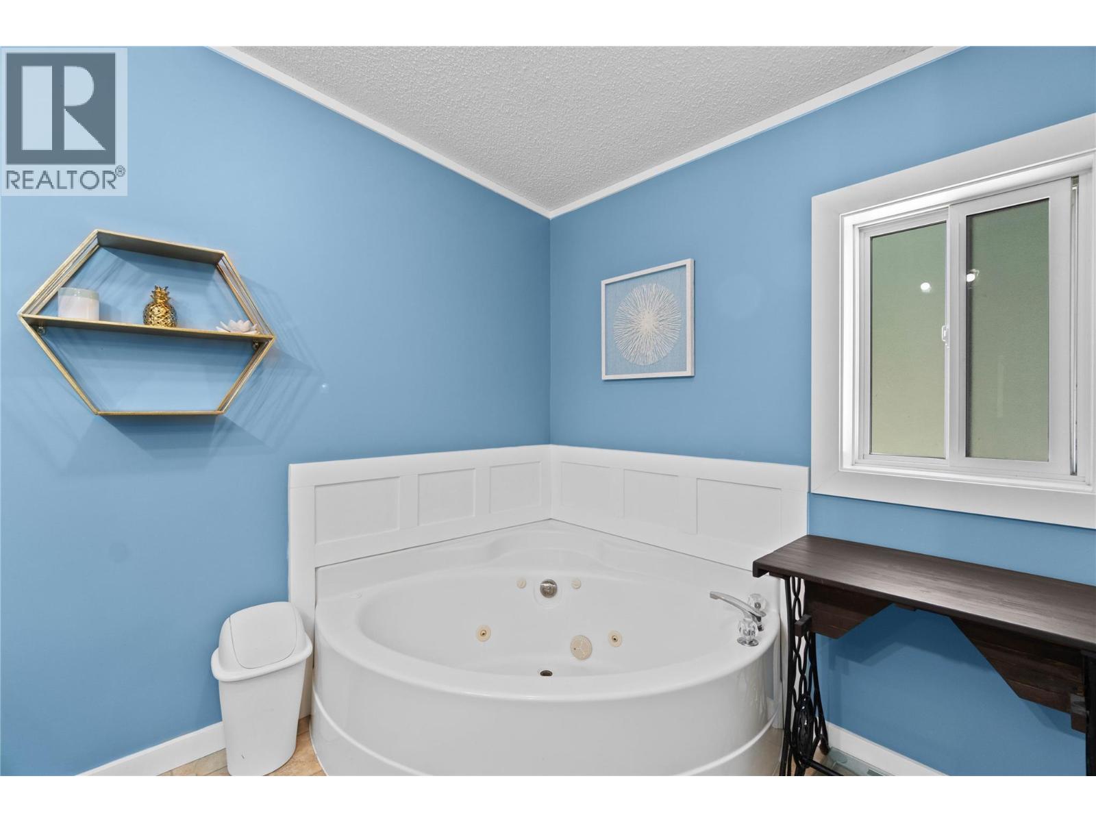  6216 97A Highway, Enderby