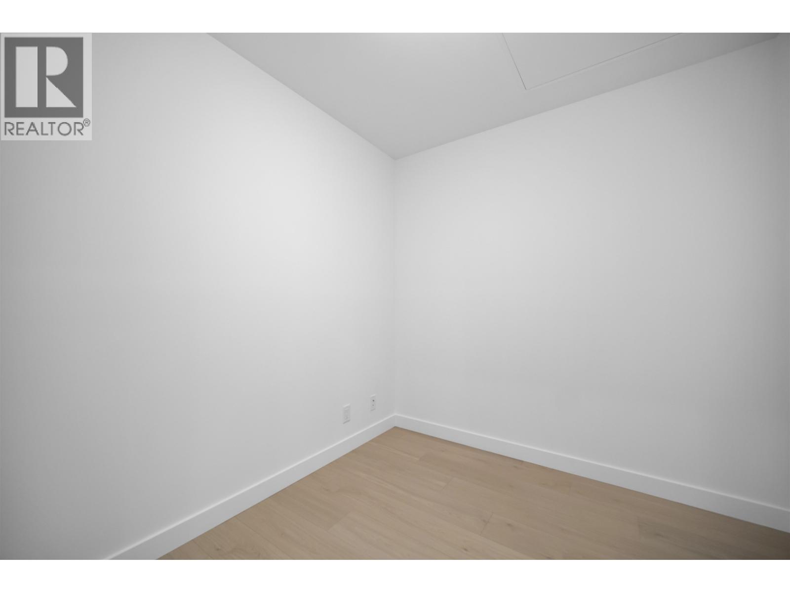 414 150 JAMES ROAD, Port Moody