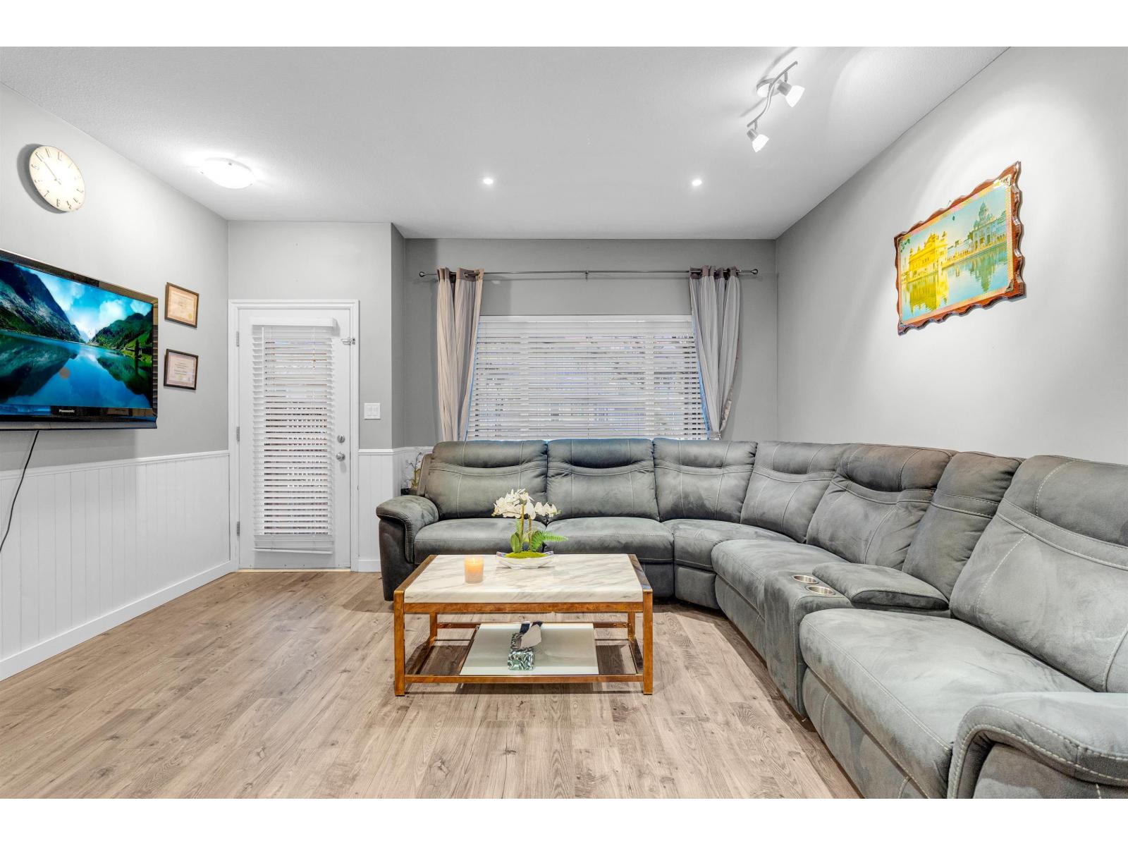 49 18701 66 AVENUE, Surrey