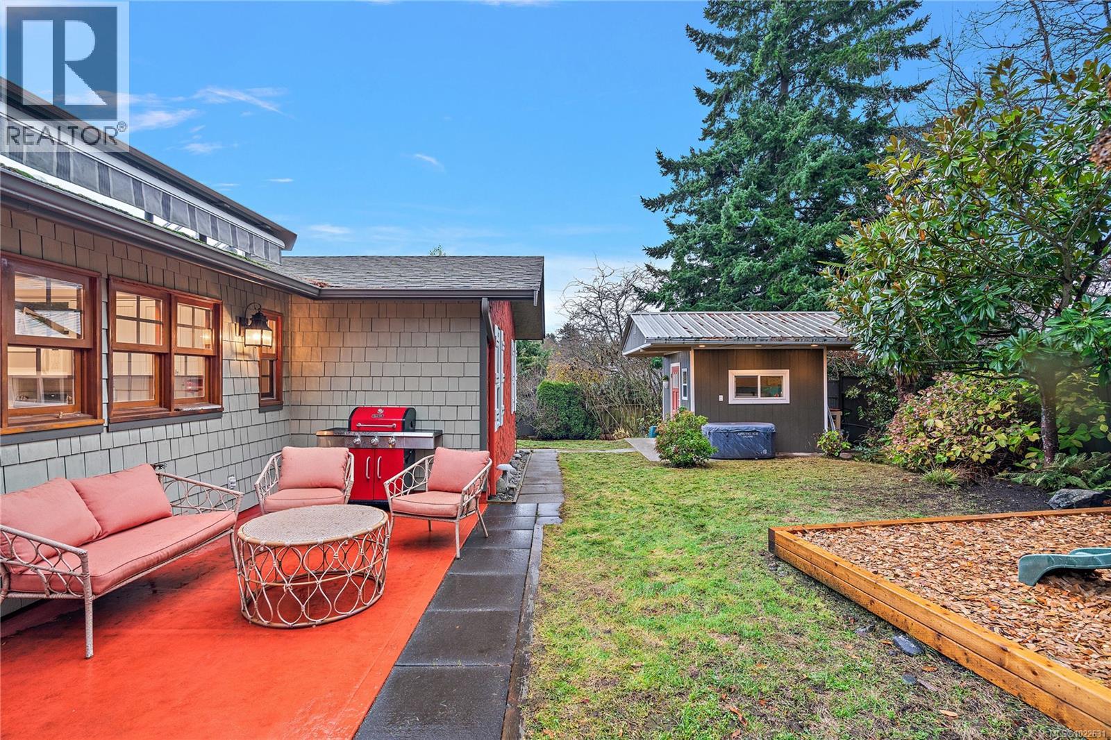 4000 Cedar Hill Rd, Saanich