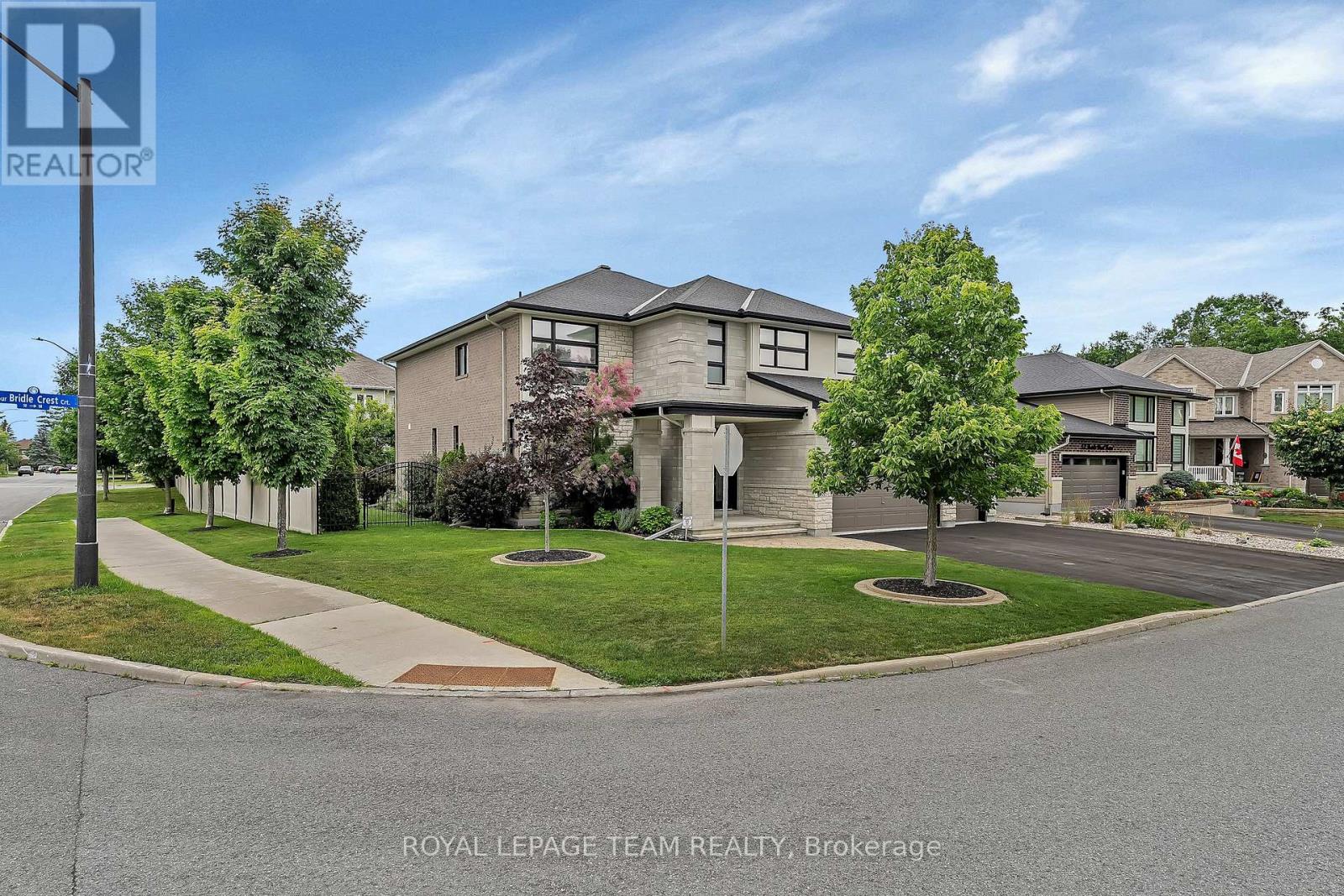 51 BRIDLE CREST COURT - 1