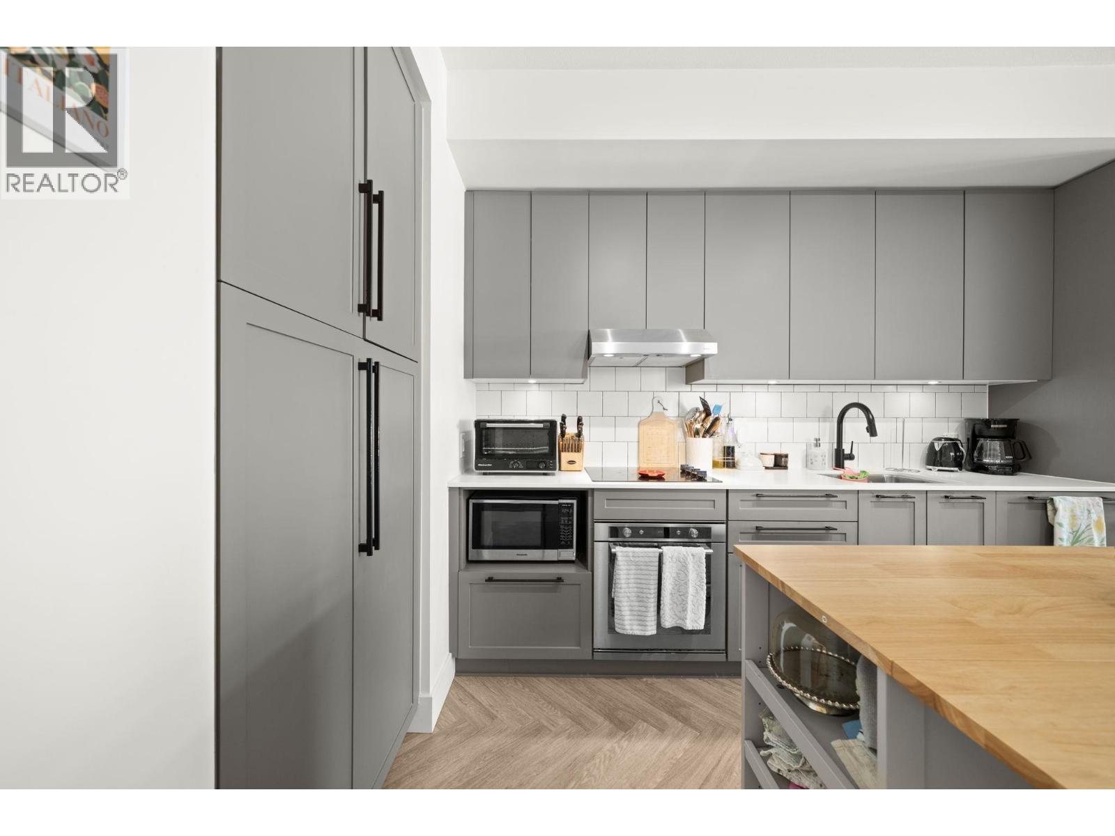 514 9228 SLOPES MEWS, Burnaby