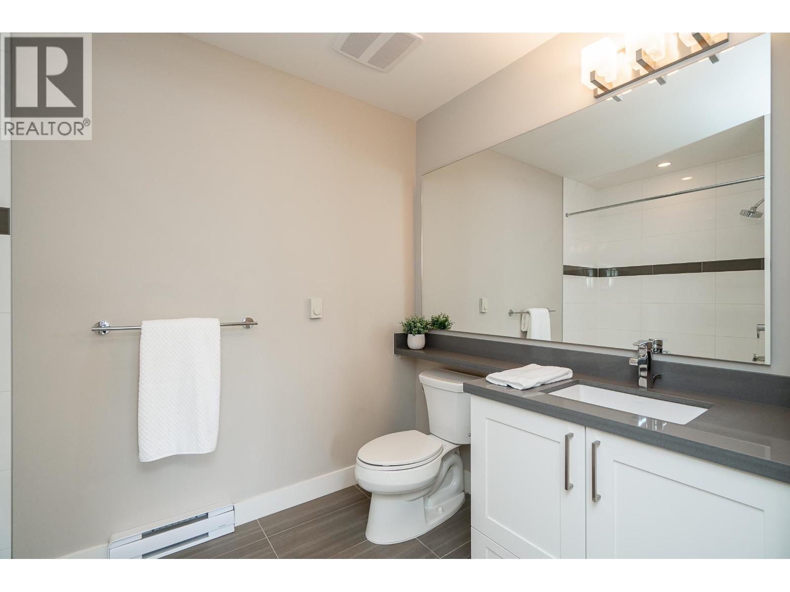 2410 963 CHARLAND AVENUE, Coquitlam