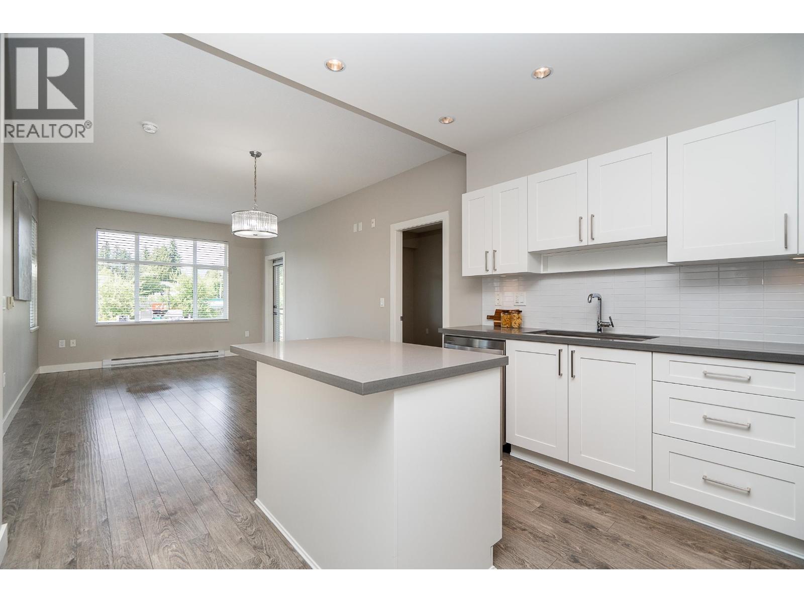 2410 963 CHARLAND AVENUE, Coquitlam