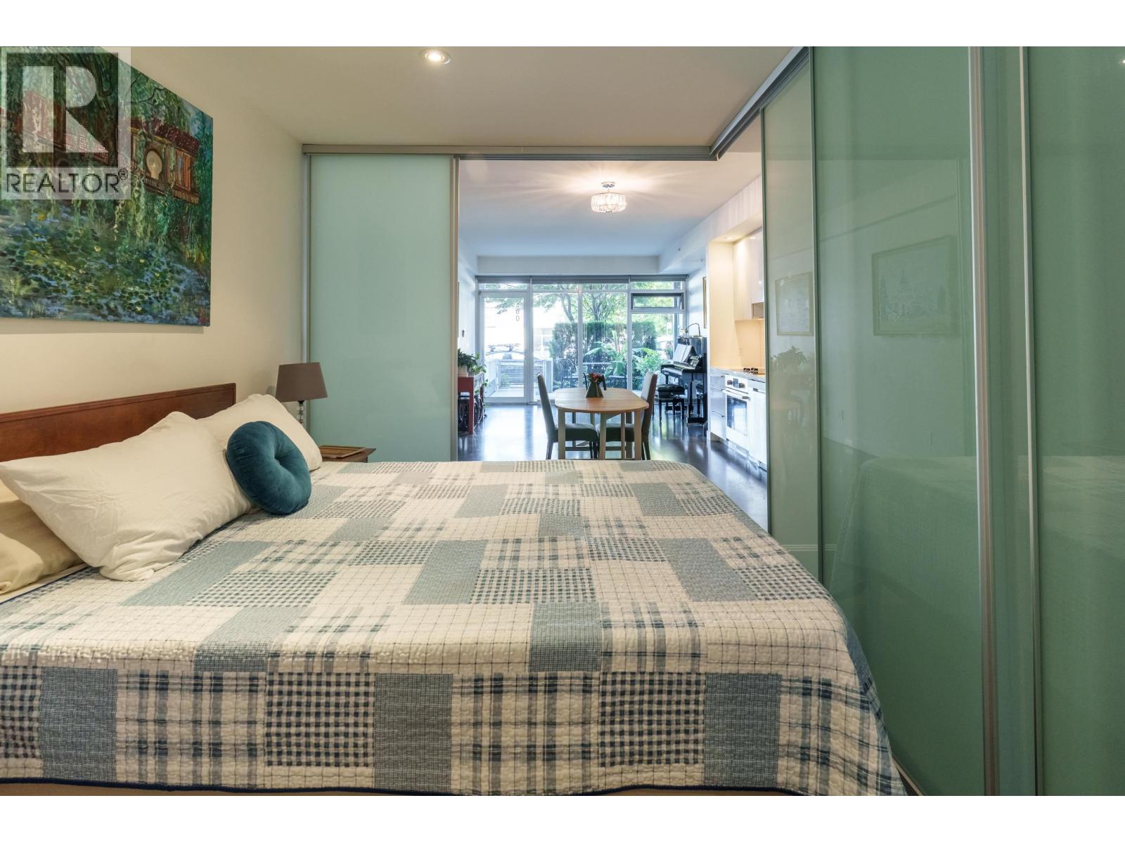 260 E 2ND AVENUE, Vancouver