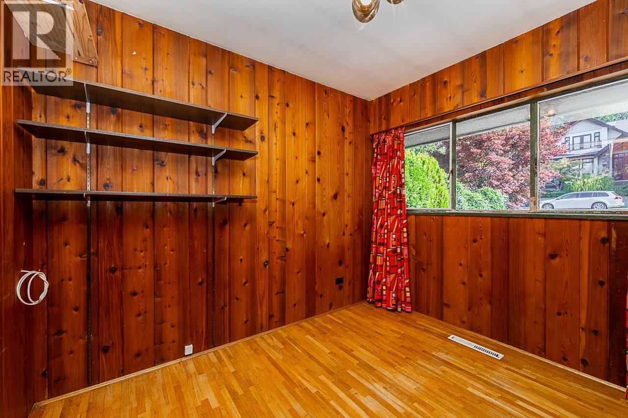 723 HANDSWORTH ROAD, North Vancouver