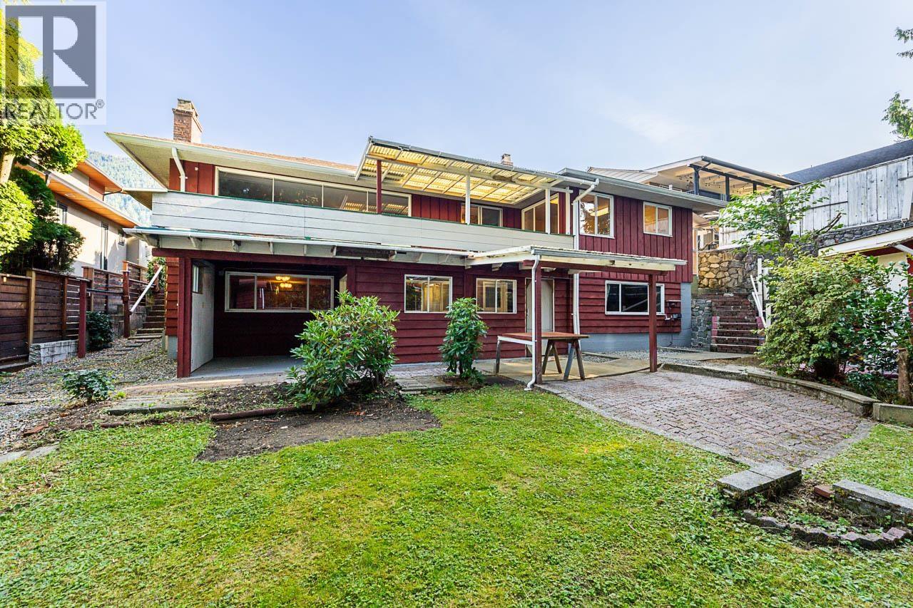 723 HANDSWORTH ROAD, North Vancouver