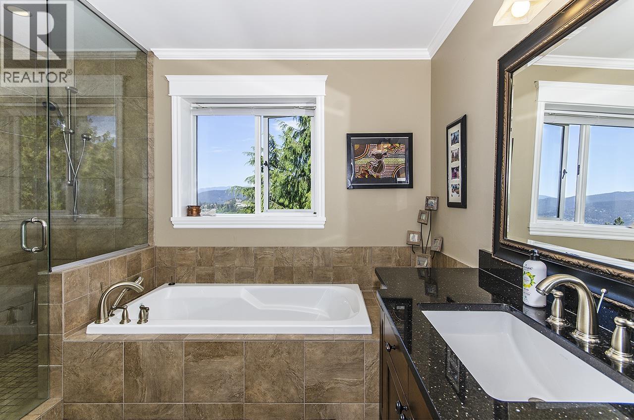 5237 TIMBERFEILD ROAD, West Vancouver