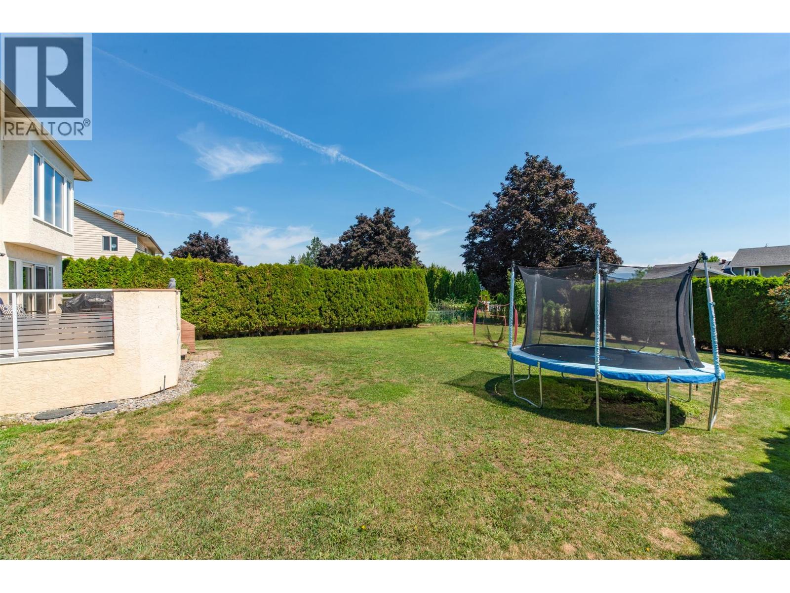  2529 Thacker Drive, West Kelowna