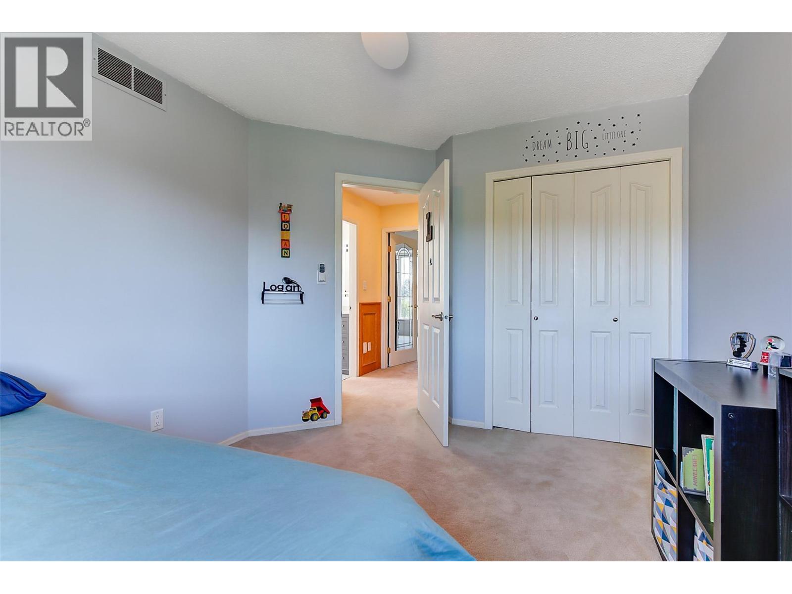  2529 Thacker Drive, West Kelowna