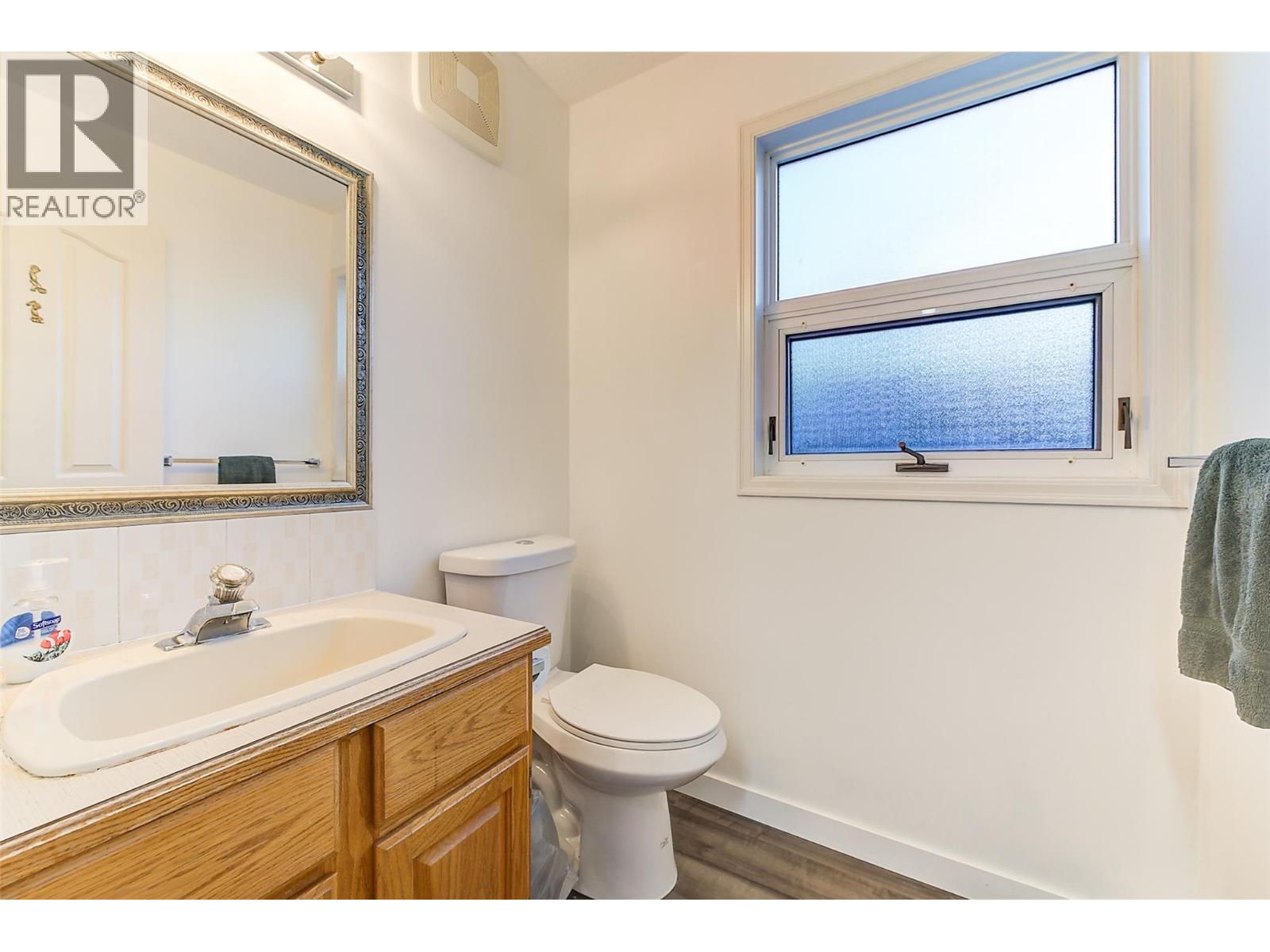  2529 Thacker Drive, West Kelowna