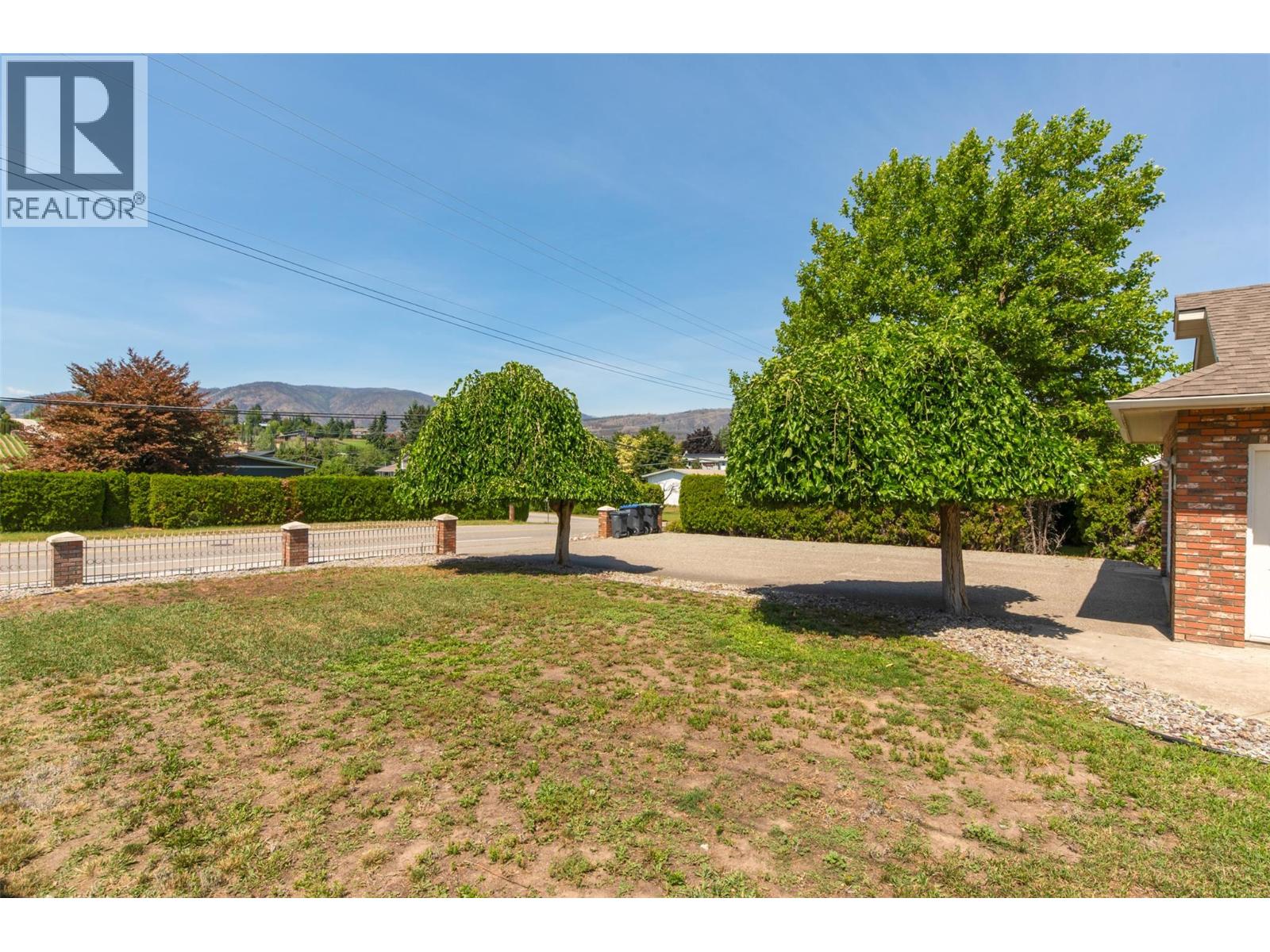  2529 Thacker Drive, West Kelowna