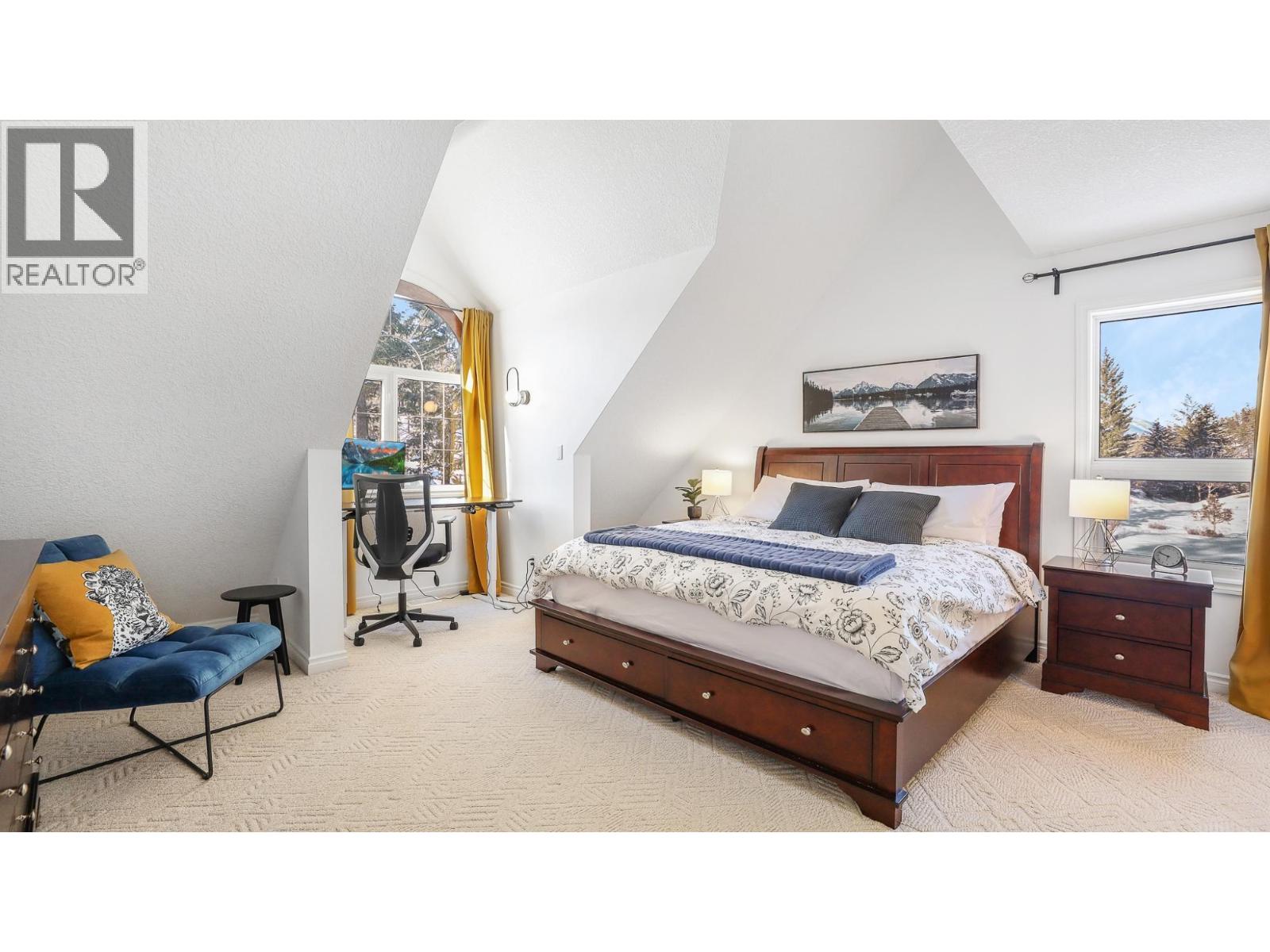 945 Westridge Way, Invermere