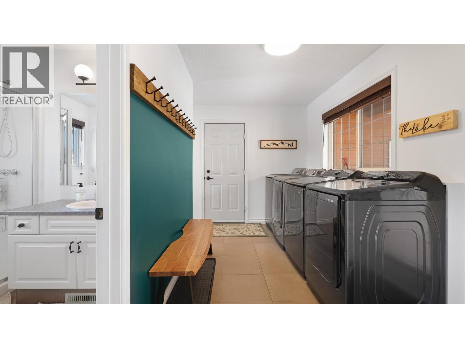 945 Westridge Way, Invermere